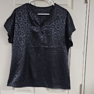 Elegant Black Leopard Print Women's Top